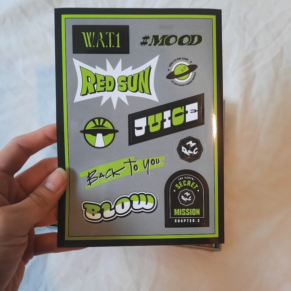 MCND - The Earth: Secret Mission Chapter 2 - 4th Mini Album - Picture 8 of 12